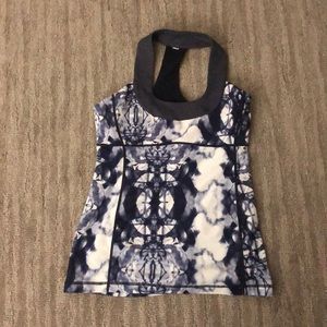 Lululemon top Size 8